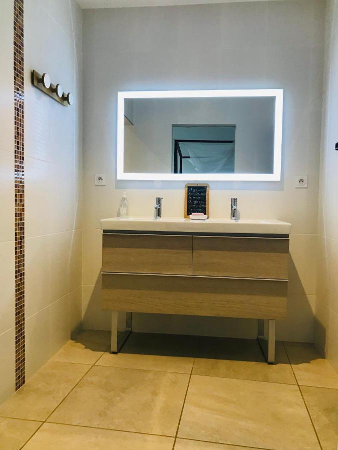 Ferme St Pierre 2 Suites Avec Repas, Piscine, Clim, Cheminee Ou Baignoire Spa Chabeuil Exteriér fotografie